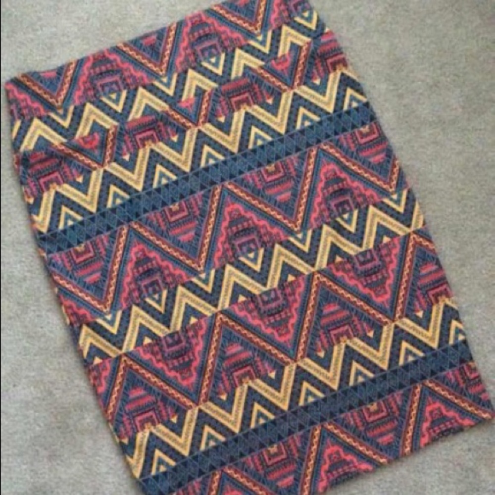 LuLaRoe Cassie skirt